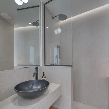 Lamarck Luxury Apartment Paris